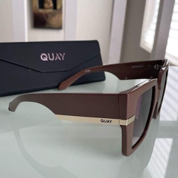 NWT QUAY Notorious Sunglasses main image 9